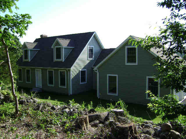 Building photograph for 313 MUNGER LN